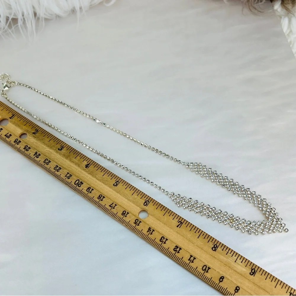 Elegant Lightweight Silvertone Bling Chain V-Neck Necklace